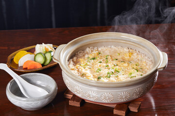 鍋料理の〆はやっぱり雑炊ですね