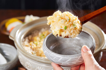 鍋料理の〆はやっぱり雑炊ですね