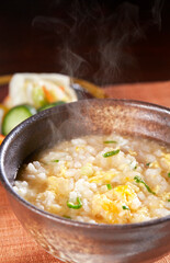 鍋料理の〆はやっぱり雑炊ですね