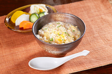 鍋料理の〆はやっぱり雑炊ですね