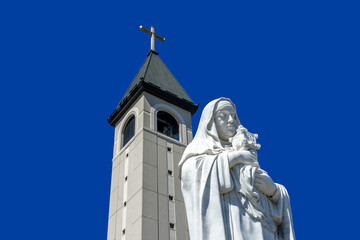 Fototapeta na wymiar Saint Clare of Assissi Cathedral in Vaughan, Ontario, Canada.