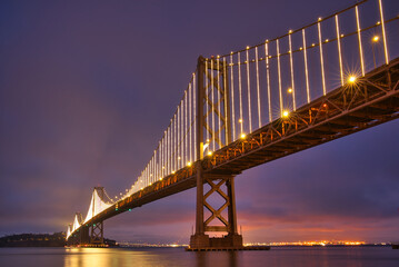 Bay bridge connect San Francisco and Oakland in Californa