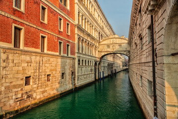 Fototapeta na wymiar The Bridge of Sighs, Venice.