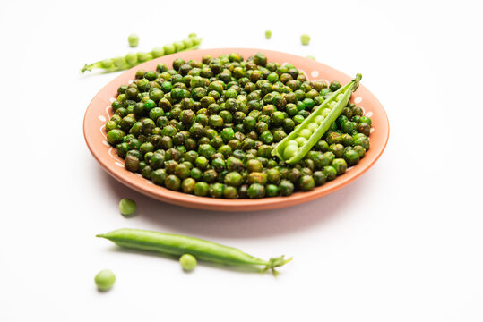 Indian snacks fried or roasted salted green peas or chatpata matar