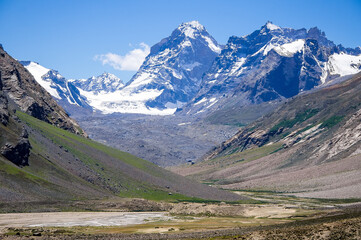Fototapeta na wymiar Snowy peaks of Zanskar, Mountains, Little Tibet, Tibetan villages, Ladakh, India