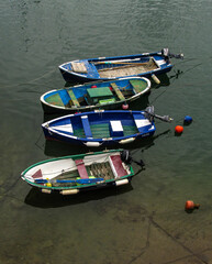 Barcas en San Vicente de la Barquera. Espa&ntilde;a.