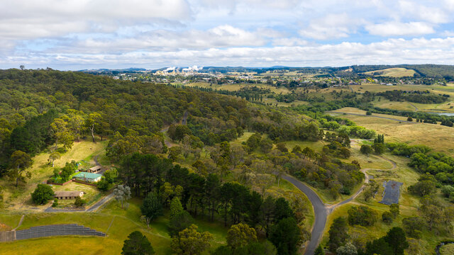 Aerial view of the township of Oberon in regional Australia