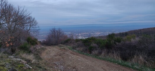 Marche autour de la source de Volvic