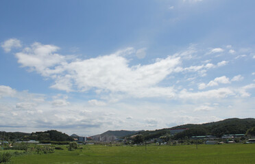 Obraz premium Blue sky and countryside landscape.