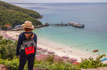 life is beautiful and enjoyable
Koh Larn District Chonburi near Pattaya Thailand Asia