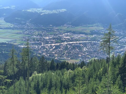 Zintberg Proxen &uuml;ber Schwaz im Inntal unterhalb vom Kellerjoch in den Tuxer Alpen