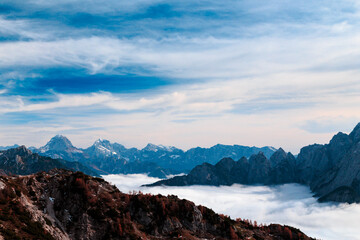 Fototapeta premium Cloudy autumn day in the italian alps
