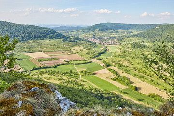 Obraz premium Schwäbische Alb (Swabian Alb) near Stuttgart – Germany, Beautiful View, Hilly, Landscape, green, village, horizon, cloudscape