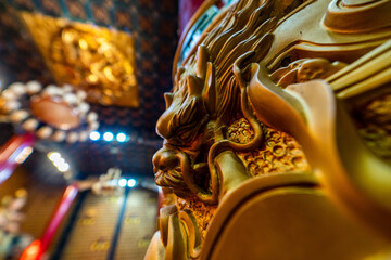 Obraz premium Interior of Thousand Buddha Temple or Chua Van Phat pagoda in District 5, Ho Chi Minh City, Vietnam