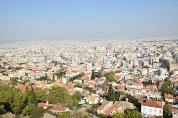 Fototapeta na wymiar Vista de los principales monumentos y sitios de Atenas (Grecia). Acrópolis. Vistas de Atenas desde la Acropolis.
