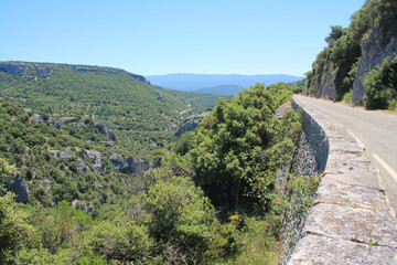 Fototapeta na wymiar The Luberon Regional Nature Park, Vaucluse, France 