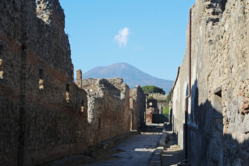 Fototapeta na wymiar A ruined street in Pompeii, Italy