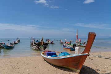 Fototapeta na wymiar Fishing boats in the south of Thailand Has a long tail shape
