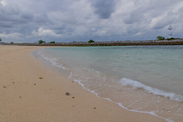 曇天のサンマリーナビーチ
