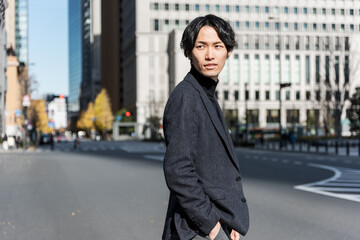 都会 男性 ポートレート 冬