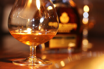 Nahaufnahme von einem Glas Cognac