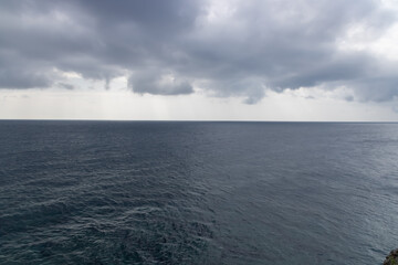Obraz premium 宮古島の曇天の海