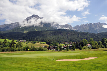 Ellmau am wilden Kaiser in Tirol, Bergdoktor, Alpen