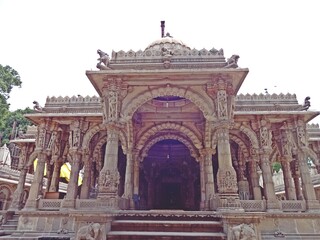 Fototapeta na wymiar Hutheesing Jain Temple in Ahmedabad ,Gujarat ,india