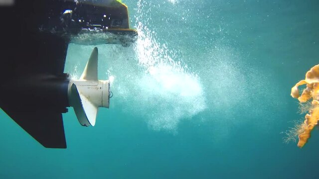 boat propeller underwater. Preparing for work, launch