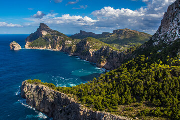 Fototapeta na wymiar Blick vom Aussichtspunkt Mirador de Colomer, Mallorca, Spanien