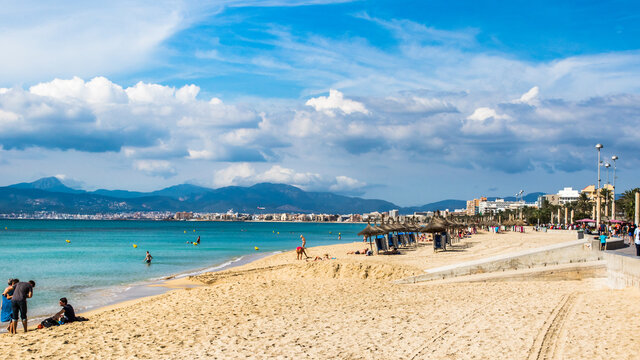 Am Strand in s'Arenal rund um den Ballermann, Mallorca, Spanien