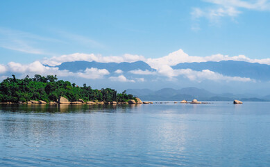 Naklejka premium lake and mountains