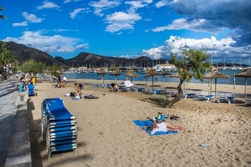 Strand in Port de Pollenca, Mallorca, Spanien