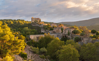 Fototapeta na wymiar St Saturnin les Apt-Village-Provence (3)