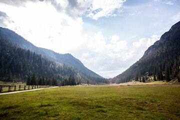 Naklejka premium Panorama hiking tour Krottenkopf mountain in Bavarian Alps, Germany