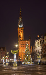 Fototapeta na wymiar Holiday decorations of Long Market (Dlugi Targ) square in Gdansk. Poland