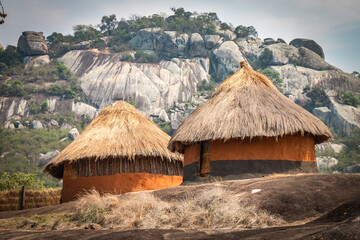 great zimbabwe monument, boulders, traditional house - obrazy, fototapety, plakaty