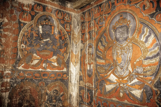 Buddhist temple, Buddhist stupa, Buddhist frescoes and icons, painting on the walls, Buddhist thangkas, Tibetan Buddhism, Ladakh, Zanskar, Tibet and the Tibetan plateau,