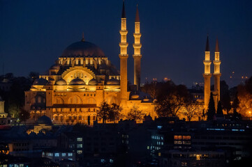 Fototapeta na wymiar The beautiful view on Süleymaniye Mosquei Istanbul, Turkey.