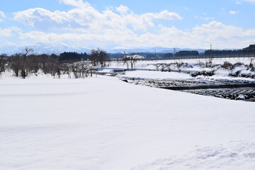 Fototapeta na wymiar 雪景色 山形県庄内地方