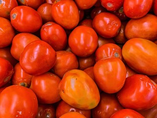 Tomatoes on the vegetables market