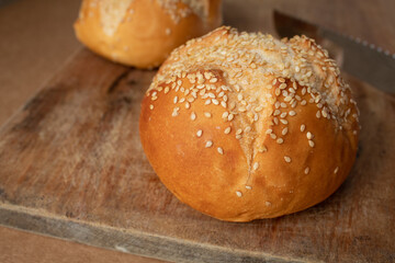 Rustic mini breads with sesame