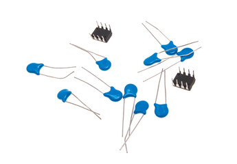 capacitors isolated