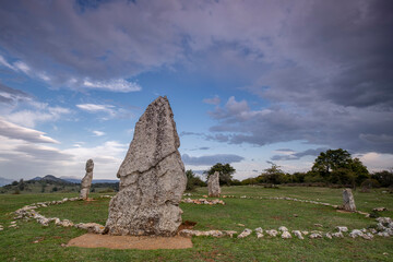 cromlech de Mendiluze, Parque Megalítico de Legaire, campas de Legaire , Álava, Pais Vasco, Spain
