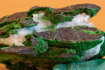 Calcite vein in peridotite with uvarovite