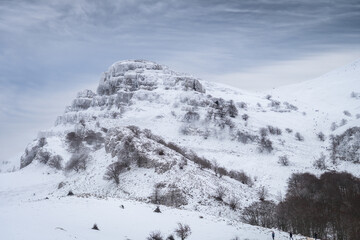 Fototapeta na wymiar views of gorbea natural park on winter season, basque country