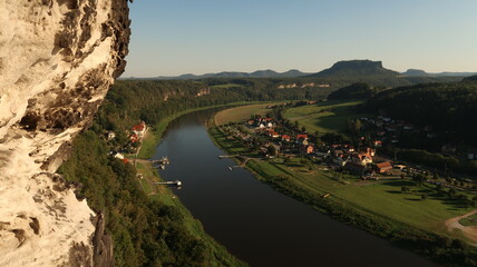 sächsische schweiz, Elbufer, landschaft, fluss, wasser, natur, see, himmel, berg, meer, panorama,...
