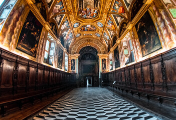 interior of the church of the holy sepulchre