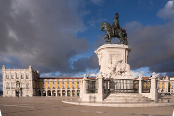 Obraz premium Praca do Comercio Square with statue of King José I and traditional architecture in Lisbon, Portugal