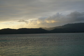 南の島の美しい夕暮れ時